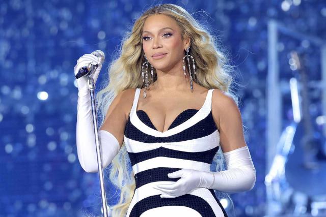 Beyonce Braless: Photos of the Singer Not Wearing a Bra