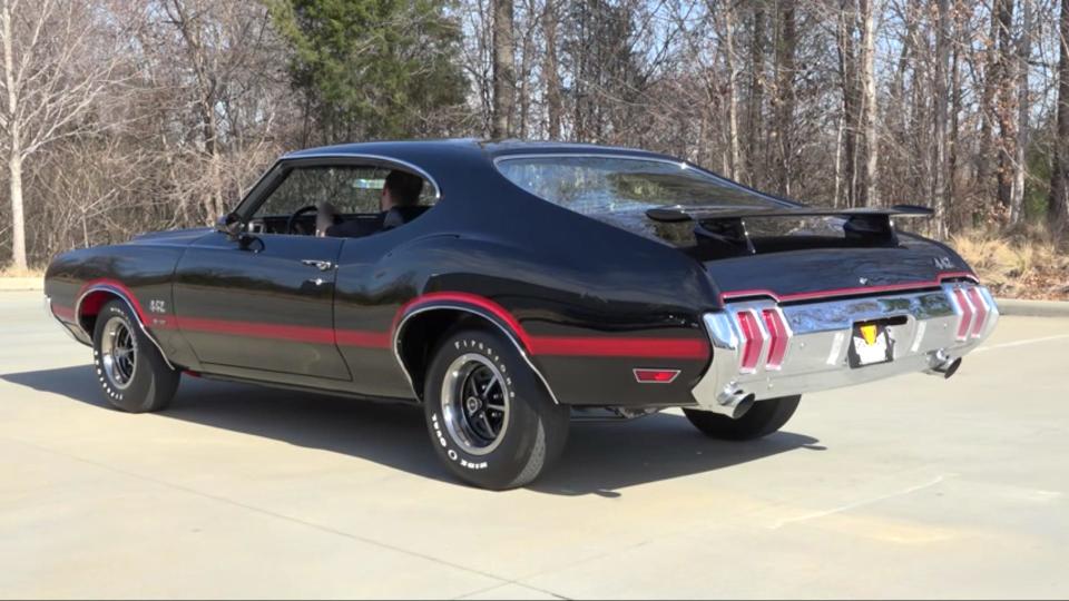 Oldsmobile 442