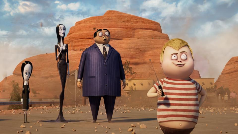 Von links: In "Die Addams Family 2" verschlägt es Wednesday, Morticia, Gomez und Pugsley auch an den Grand Canyon. (Bild: 2021 Metro-Goldwyn-Mayer Pictures Inc. All Rights Reserved.)