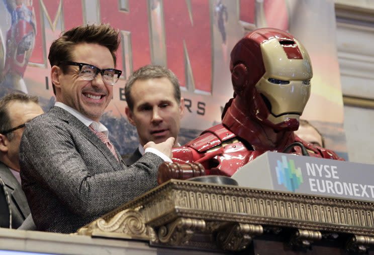 Robert Downey Jr. duldet andere Iron Mans neben sich. (Bild: ddp Images)