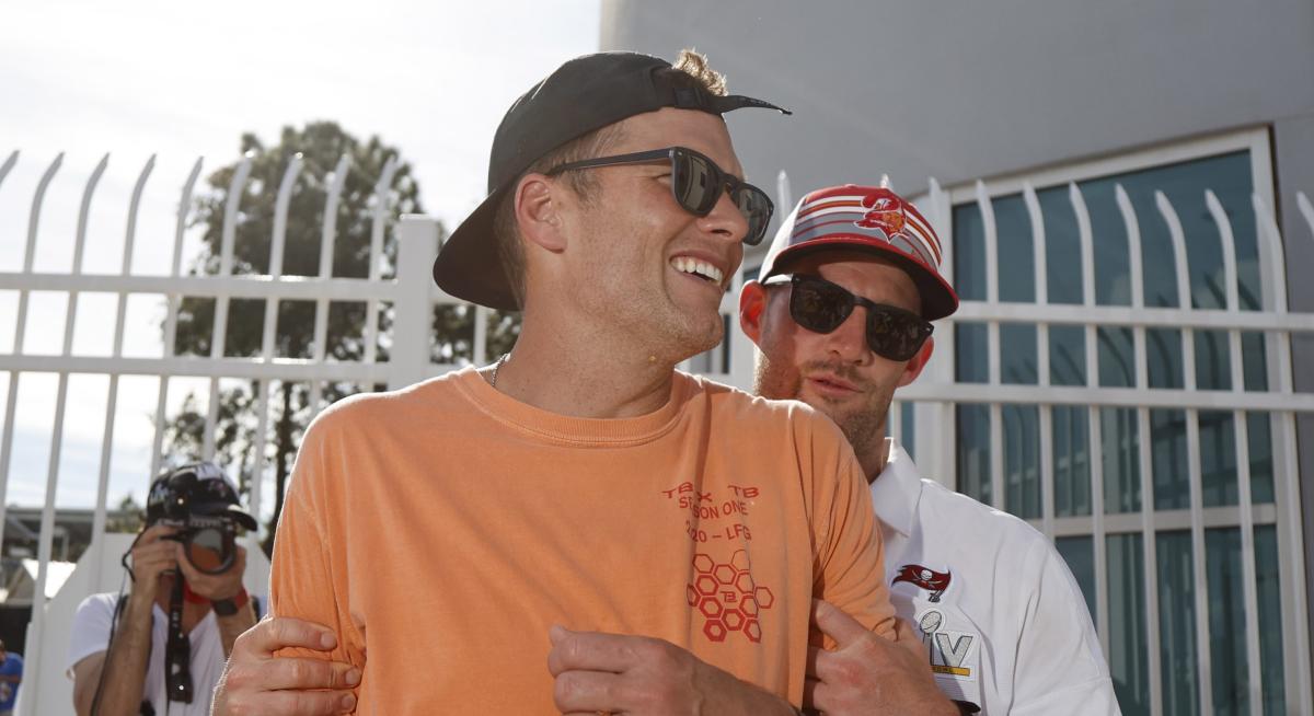 Tom Brady showed up to the Kentucky Derby in style