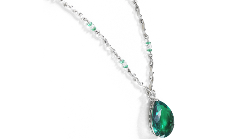 TW McClelland & Daughters Emerald and Diamond Necklace in Platinum