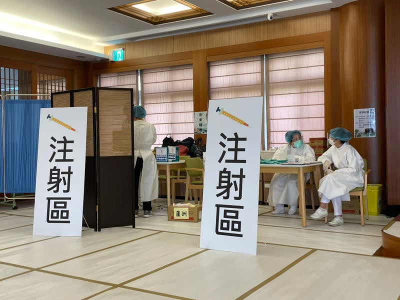 ▲全國縣市於15日起，統一為85歲以上長者施打COVID-19疫苗。（圖／記者葉政勳攝2021.06.15）