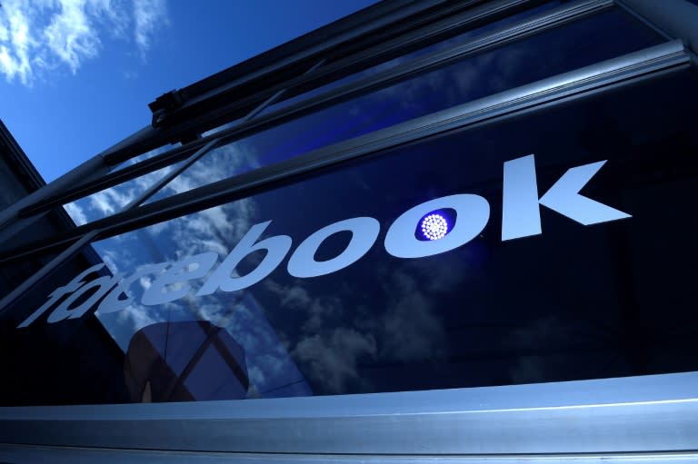 Facebook's quarterly financial results appeared to show no impact from a controversy over the hijacking of personal data of millions of users of the social network