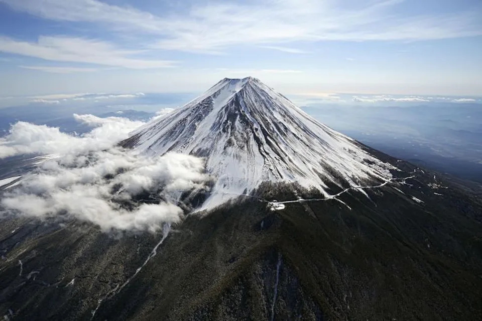 La temporada de escalada del Monte Fuji 2023 finalizó el 10 de septiembre. (Crédito: Kyodo News/Getty Images)