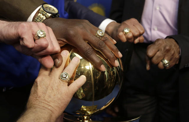 1-of-1 Warriors 6x World Champion Ring NFT & Physical Ring
