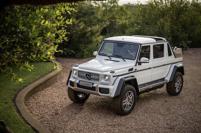 Mercedes-Maybach G 650 Landaulet;*Kraftstoffverbrauch kombiniert: 17,0 l/100 km, CO2-Emissionen kombiniert: 397 g/kmMercedes-Maybach G 650 Landaulet;*Fuel consumption combined: 17.0 l/100 km, CO2 emissions combined: 397 g/km