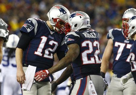 New England Patriots crush Indianapolis Colts, run away with AFC title