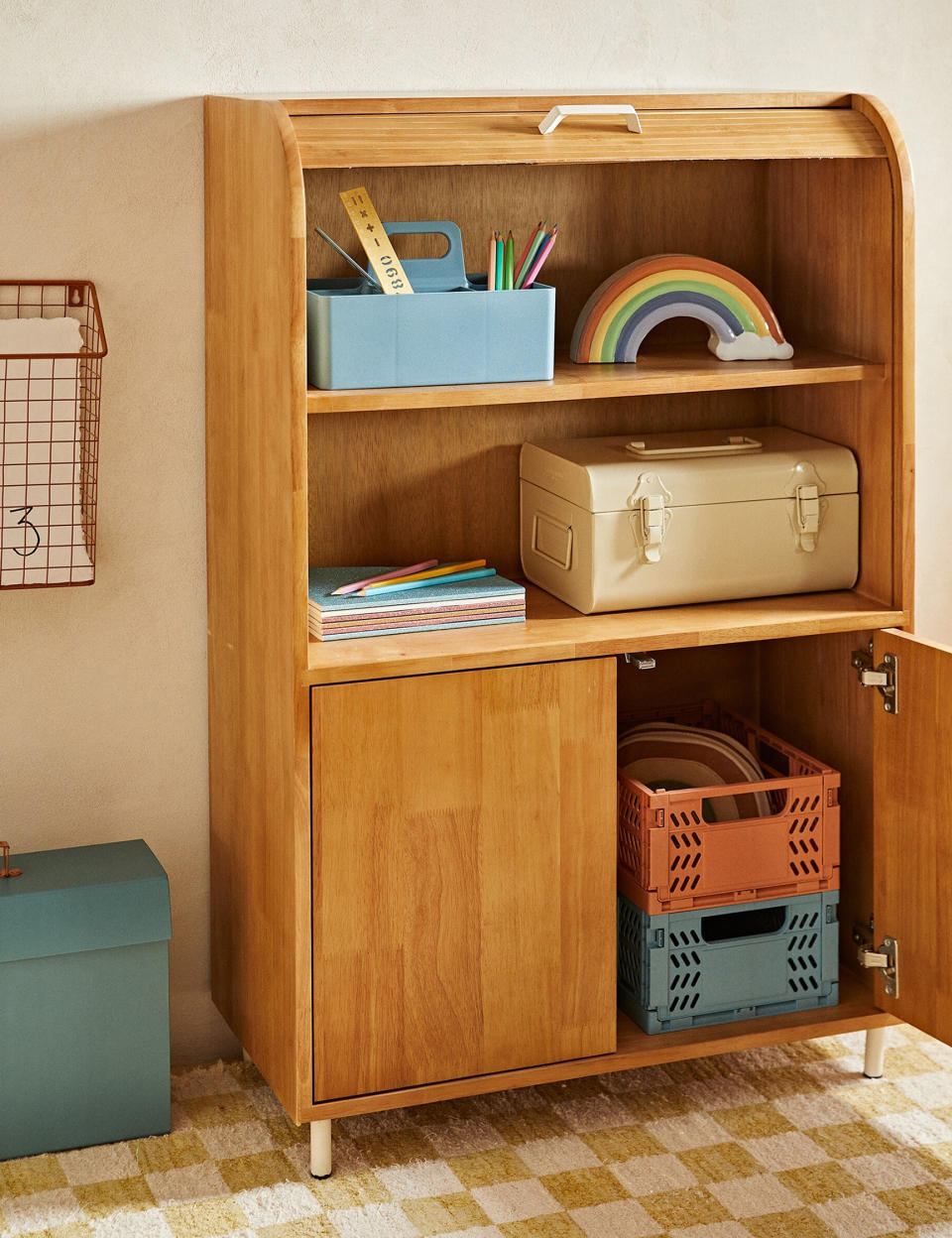 Buffet en bois pour enfant