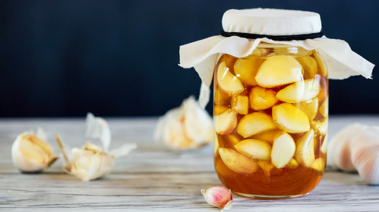 jar of honey and garlic