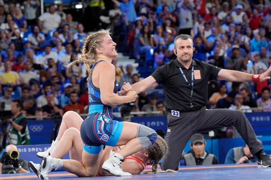 Watch Maroulis pins Paris opponent in 24 seconds, earns bronze Yahoo