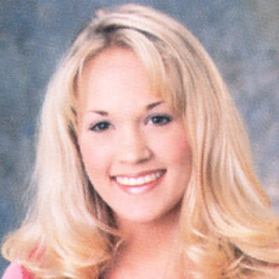 Carrie Underwood: 2001