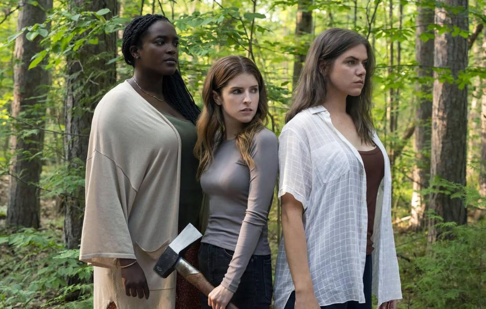 ALICE, DARLING, from left: Wunmi Mosaku, Anna Kendrick, Kaniehtiio Horn, 2022. © Lionsgate / Courtesy Everett Collection