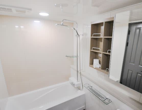 浴室沒有對外窗容易發霉，網友推薦1神器輕鬆解決潮濕問題。（示意圖／翻攝自Pixabay）