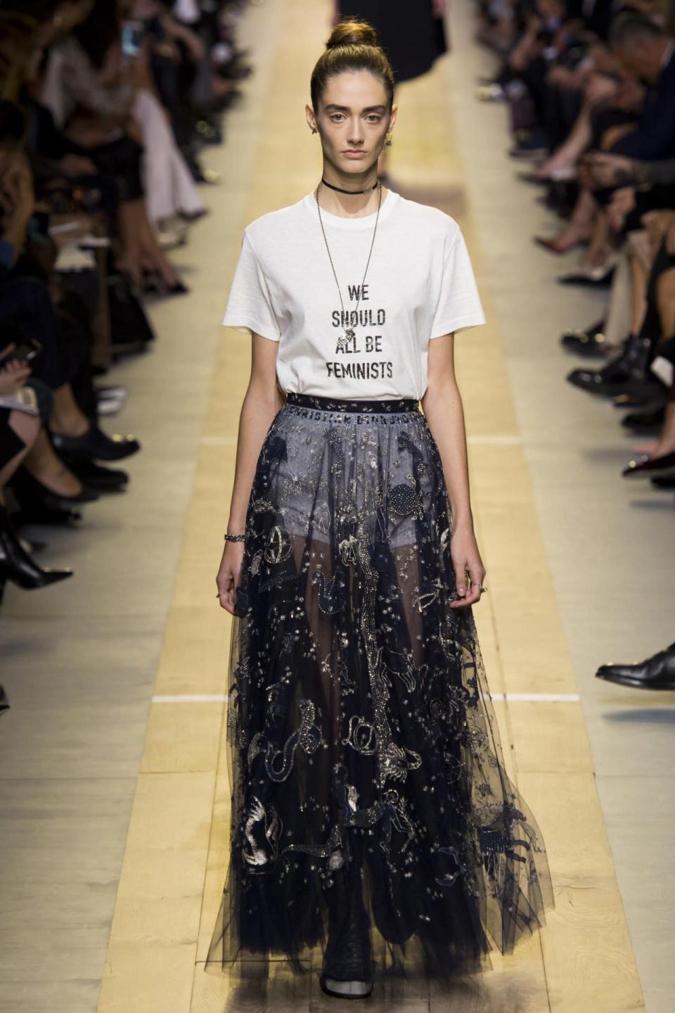 <p>Dior tells us to all be feminist, while Stella McCartney thanks the girls for no leather, and Sacai simply asks us how we are (remaking the Daniel Johnston T-shirt made famous by Kurt Cobain). This spring, a statement on your shirt is the opener you need to spark up conversations!</p><p>(Photo: Getty Images)<br></p>