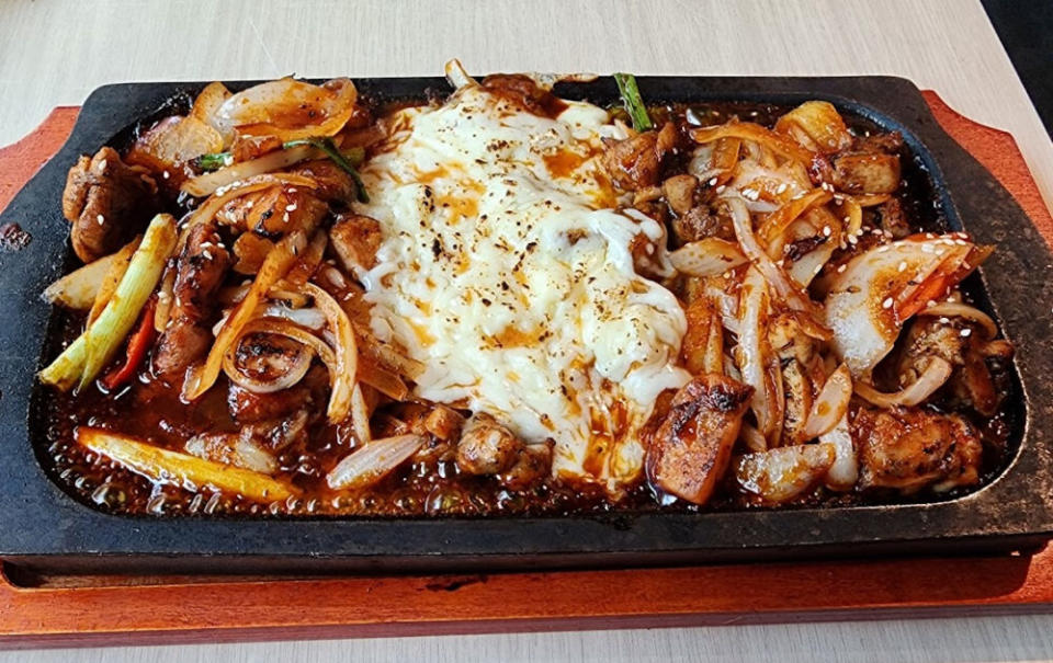 Bulgogi Syo VivoCity - Dakgalbi