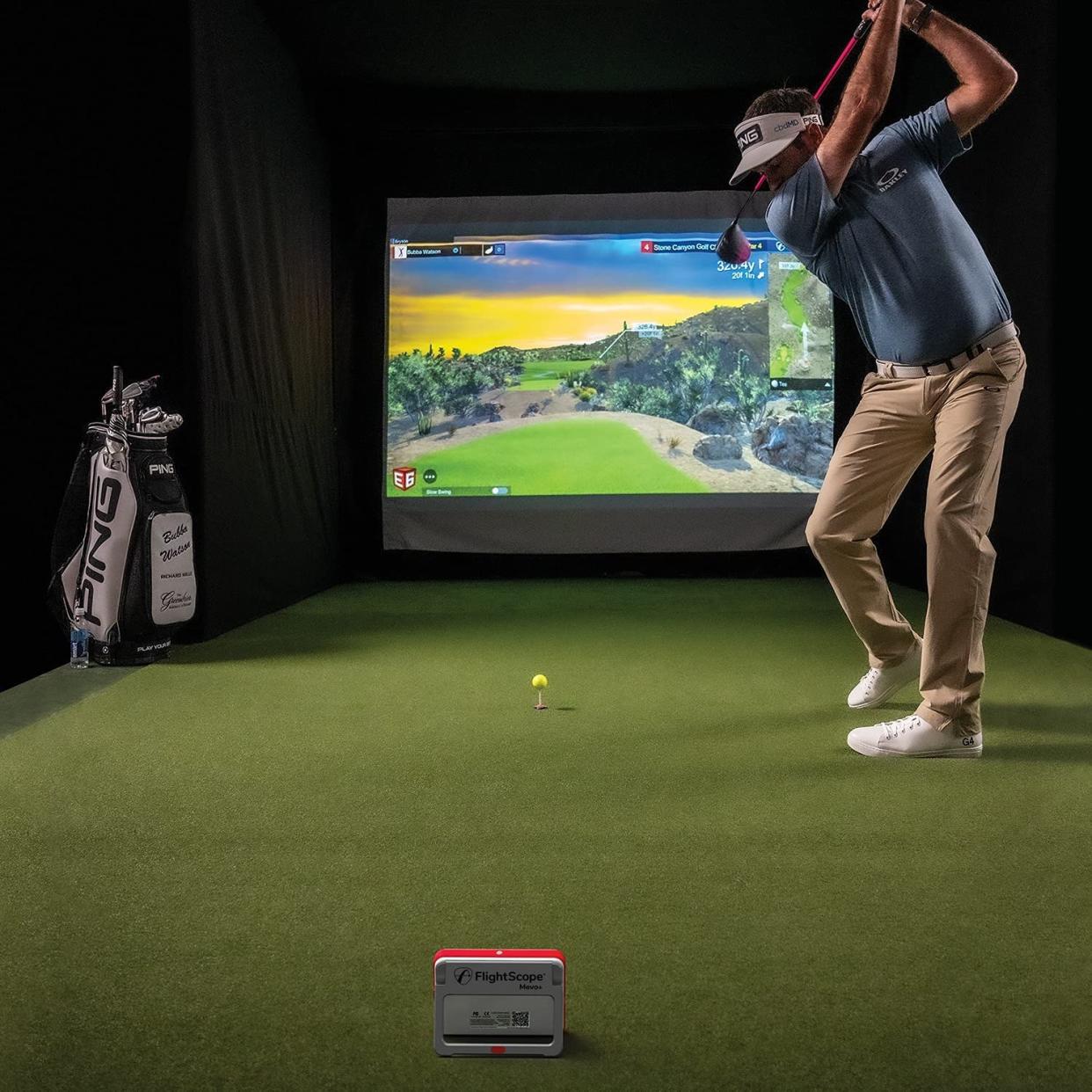 flight scope golf simulator