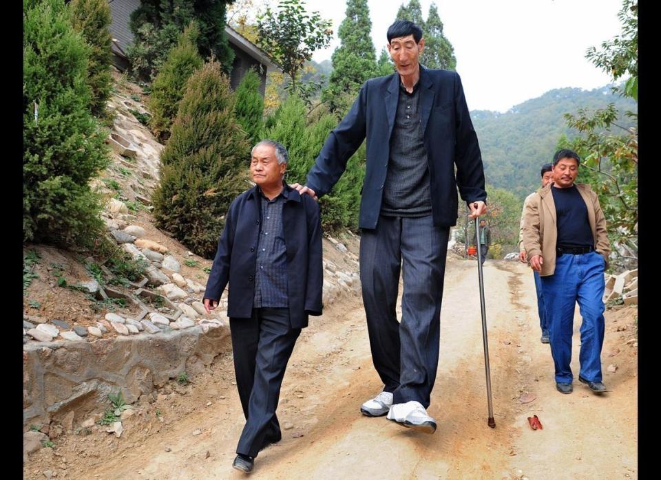 With the Guinness certification of Kösen, Bao Xishun is now considered the world's second tallest living man. The 7-foot, 9-inch herdsman from Inner Mongolia, China, married in 2007, and became the world's biggest daddy a year later.  