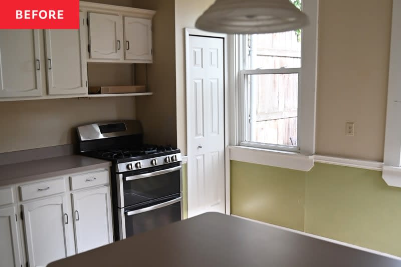 Kitchen before renovation.