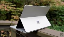 <p>Surface Laptop Studio</p> 