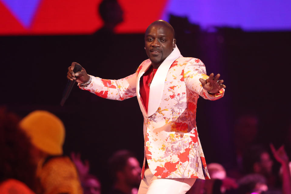 Akon Wearing Colorful Suit