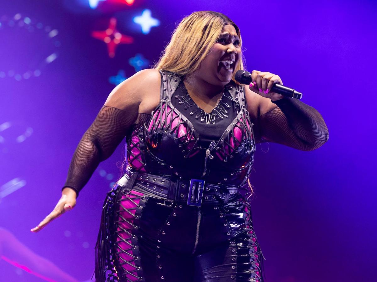 Filmmaker says she 'walked away' from Lizzo's documentary because