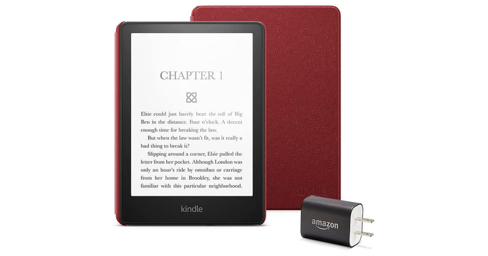 Un Kindle Paperwhite con protector de transporte y ¡a leer! - Imagen: Amazon.com