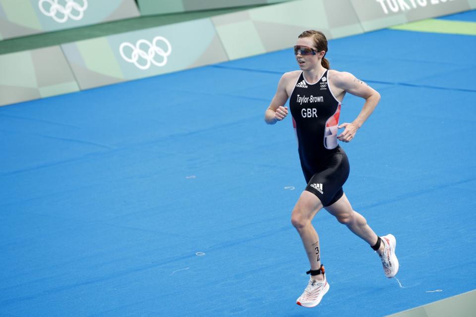 <p>2020 World Champion Georgia Taylor-Brown cruised to second place in the women's triathlon, in spite of a rear tyre puncture during the cycling section of the race.</p>