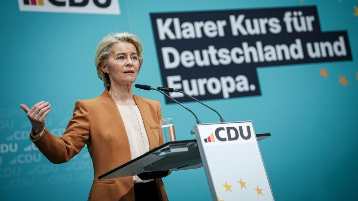 Demokratie und Werte verteidigen - das nennt Ursula von der Leyen als ihre wichtigsten Ziele im Europawahlkampf. (Bild: dpa)