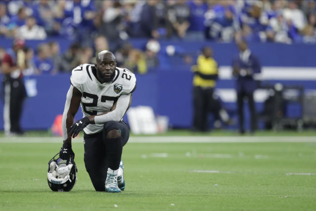 Leonard Fournette signs with Under Armour, announcement at St. Augustine  Wednesday, Sports