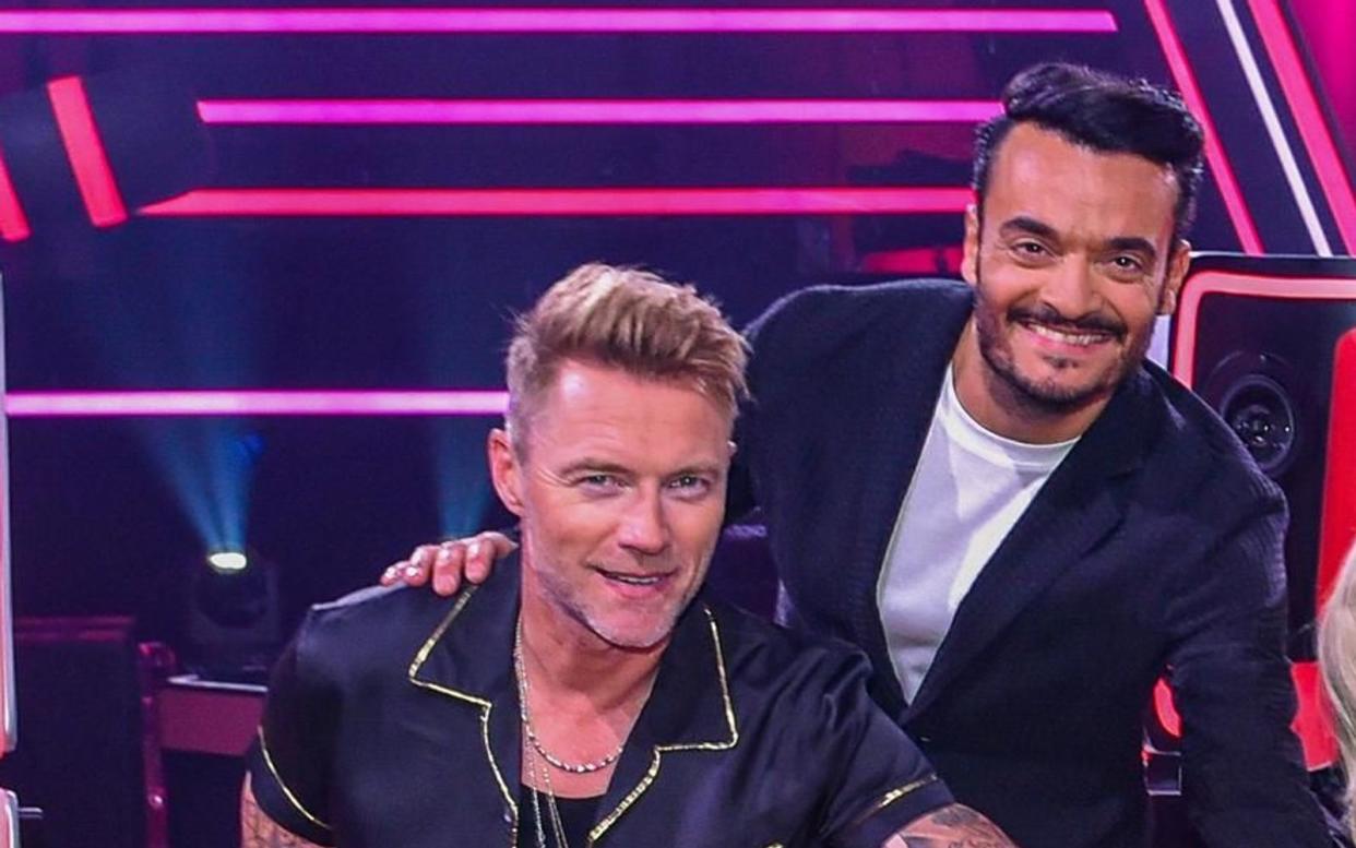 Sie verbindet eine enge Freundschaft: Ronan Keating (46, links) und Giovanni Zarrella (45) sind im Rahmen der 13. Staffel "The Voice of Germany" aber konkurrierende Coaches. Im Rahmen eines Events verraten sie vorab, wie sie sich um die besten Talente gezofft haben. (Bild: ProSieben / SAT.1 / André Kowalski)