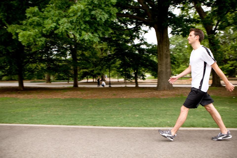 Just a short walk can improve oxygen flow to the brain (Getty Images)