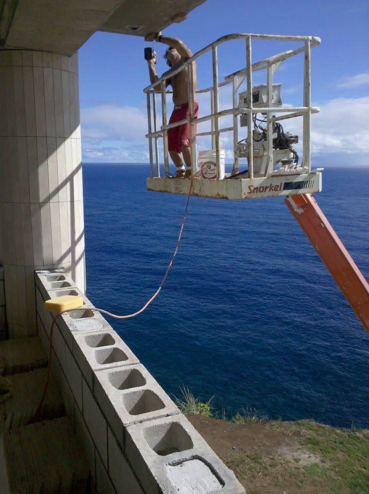 Hawaii’s Cliff-Top Waterfalling Estate