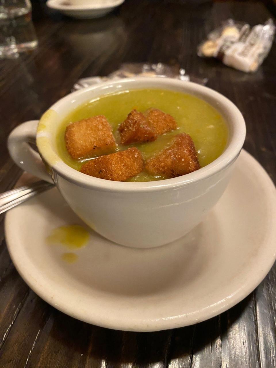 Northjersey.com went investigate Rutt's Hut other dining options beyond its nationally famous Ripper. The pea soup was a standout.