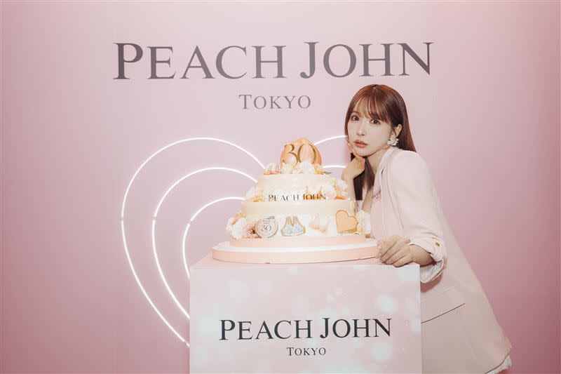 三上悠亞剛剛歡度30歲生日。（圖／PEACH JOHN提供）