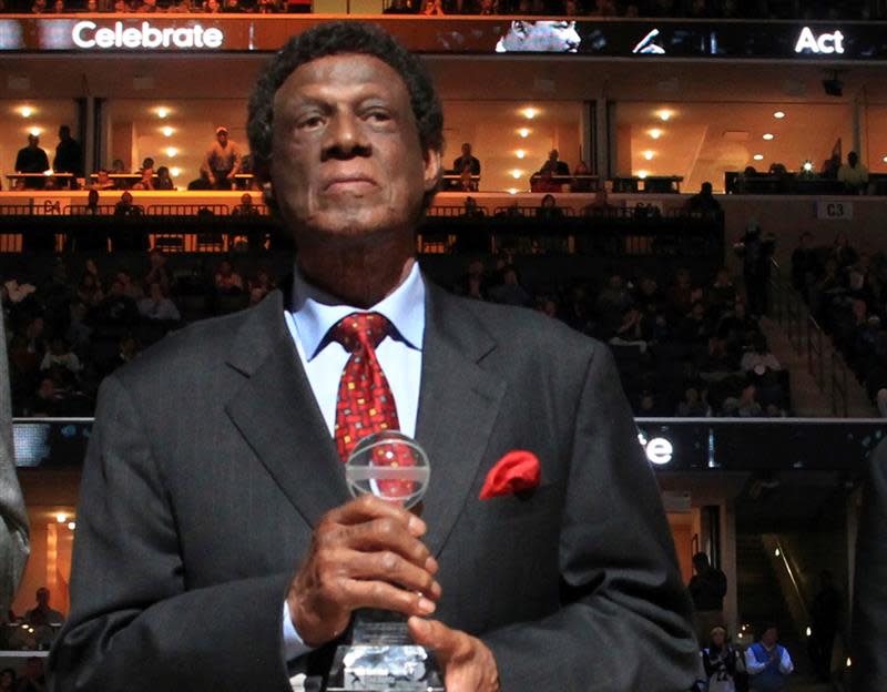 Sports Legacy Award winner Elgin Baylor is honored during halftime of the NBA basketball game between the Memphis Grizzlies and the Indiana Pacers in Memphis, Tennessee January 21, 2013 as part of the NBA's 11th Annual Martin Luther King Celebration Day. REUTERS/Nikki Boertman