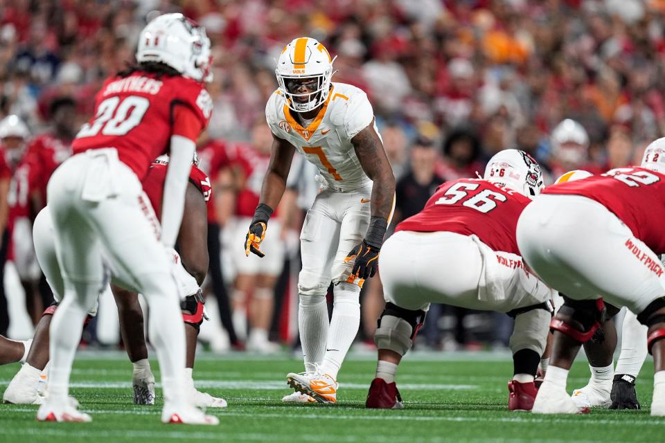 Sep 7, 2024; Charlotte, North Carolina, USA; Tennessee Volunteers linebacker Arion Carter (7) during the second half against the North Carolina State Wolfpack at the Dukes Mayo Classic at Bank of America Stadium. Mandatory Credit: Jim Dedmon-Imagn Images