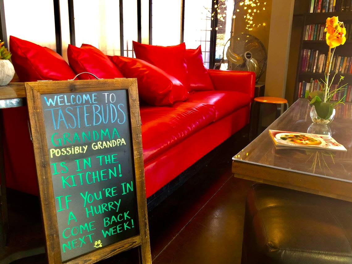 A sign at Tastebuds Eatery in Fort Worth warns customers not to be in a hurry, as seen Nov. 27, 2018.
