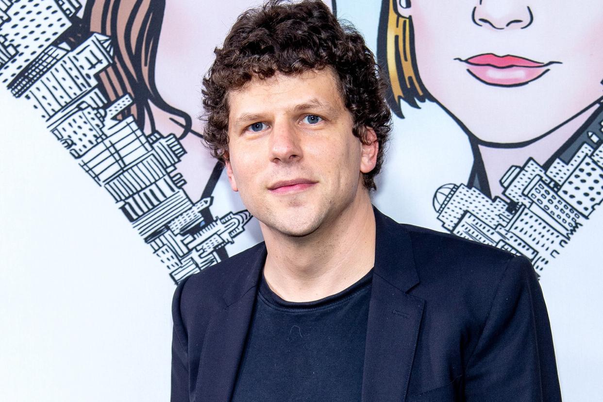 Jesse Eisenberg attends FX's "Fleishman Is In Trouble" New York premiere at Carnegie Hall on November 07, 2022 in New York City