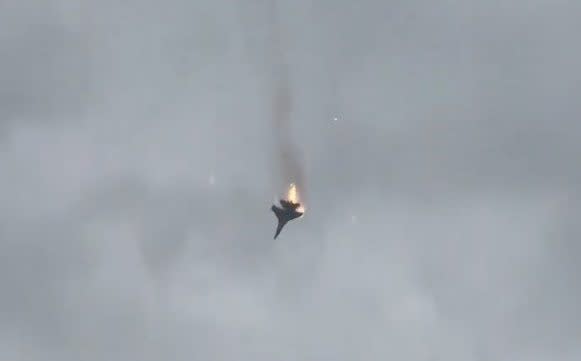 The Su-35 plummets towards the sea