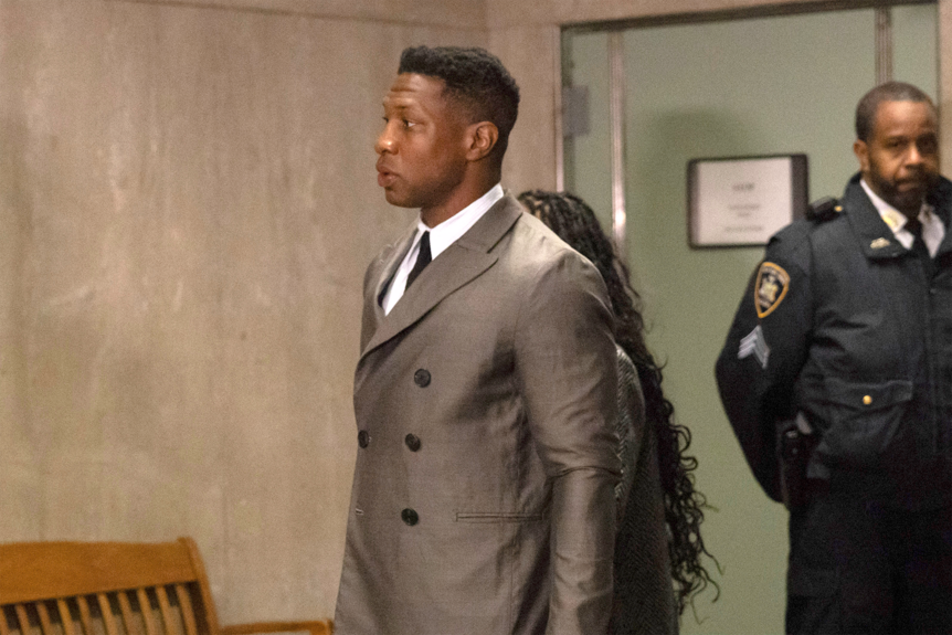 Jonathan Majors walks into the courthouse in New York