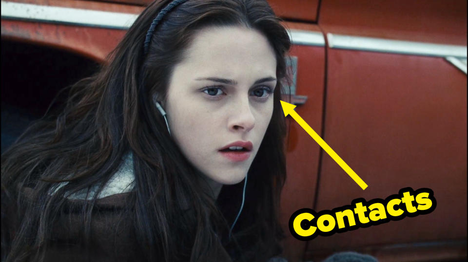 Kristen Stewart in Twilight with brown colored contacts