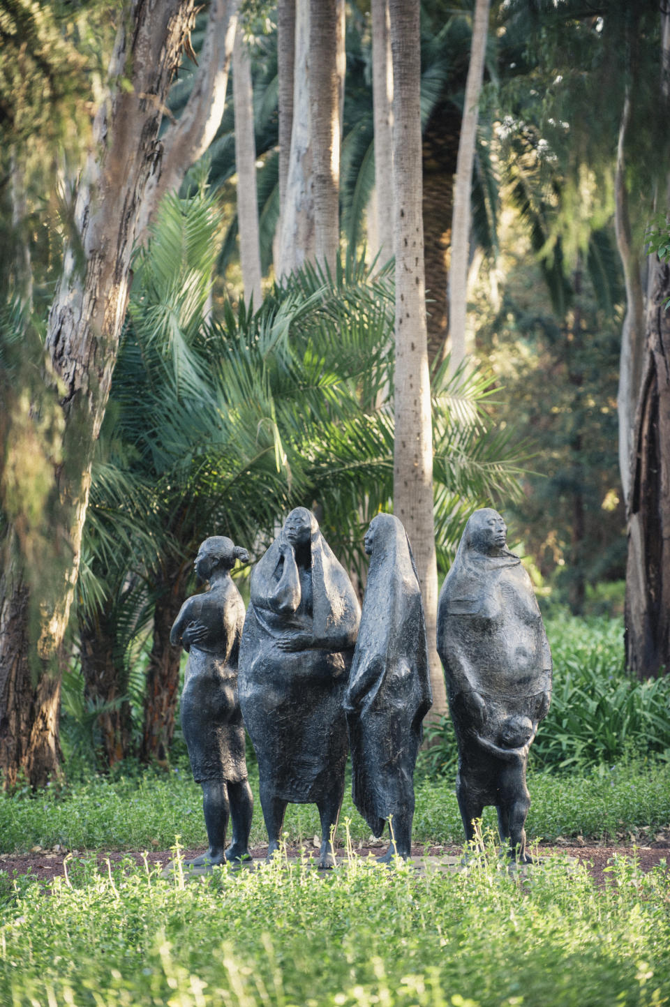 This sculpture, Grupo de quatro mujeres de pie, by Fransisco Zuniga stopped me in my tracks. Placed in a corner of the property, the women gather beneath large eucalyptus, palms and pine trees. The four peasant women symbolize the different stages of life: adolescence, pregnancy, middle age and old age. Zuniga brings bronze to life, as the women stand proudly and powerfully.