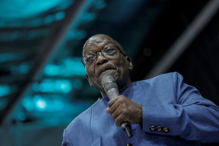 L'ex-président sud-africain Jacob Zuma fait un discours, le 10 mars 2024 à Phillipi (Afrique du Sud), près du Cap (GIANLUIGI GUERCIA)