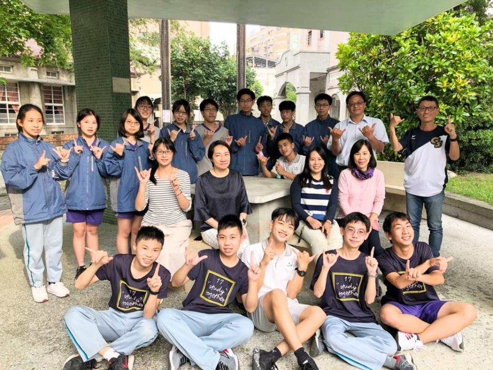 建興國中今年有十六人錄取台南一中科學班。（記者施春瑛攝）