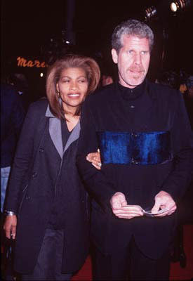 Ron Perlman and wife at the Westwood premiere of Miramax's Jackie Brown