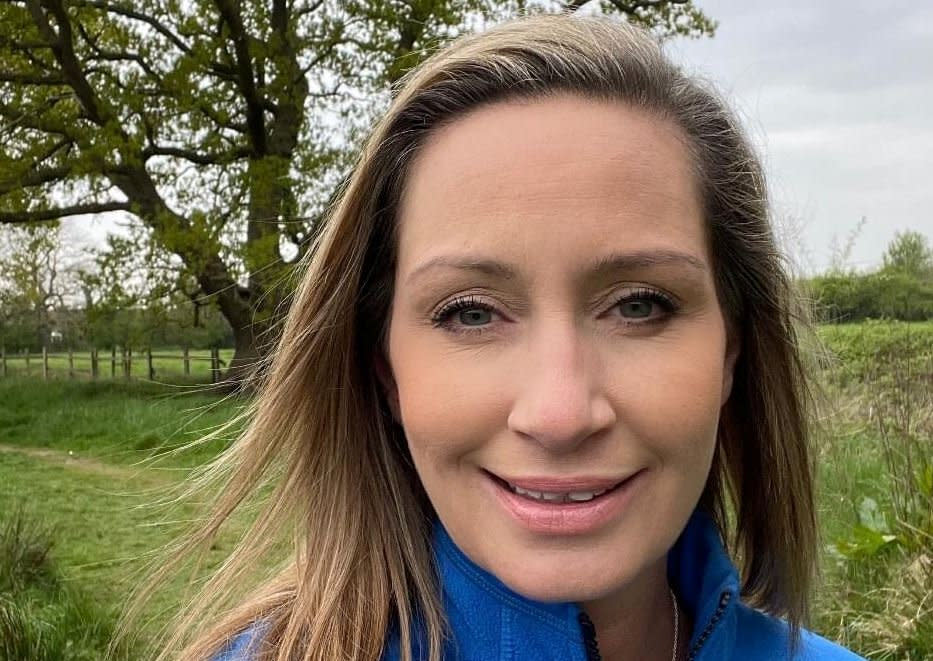 Police appear to be focusing their search for Nicola Bulley on the river, but a former police officer says they shouldn't rule out other possibilities. 