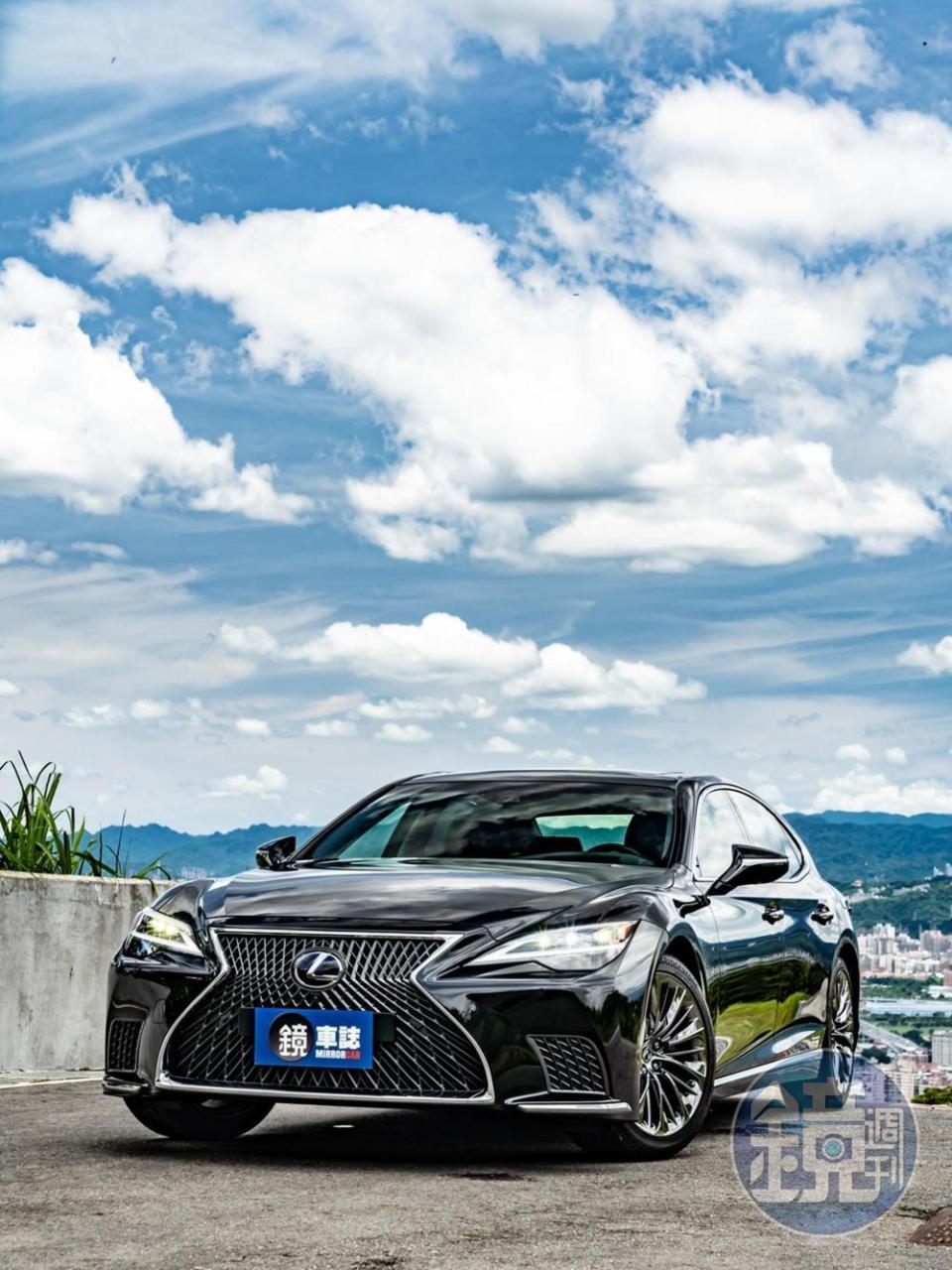 LEXUS LS 500h旗艦版