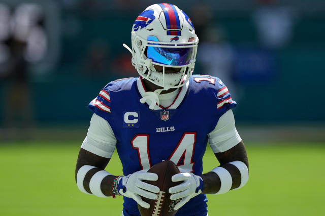 Stefon Diggs breaks silence, gives Bills lead on Browns with TD