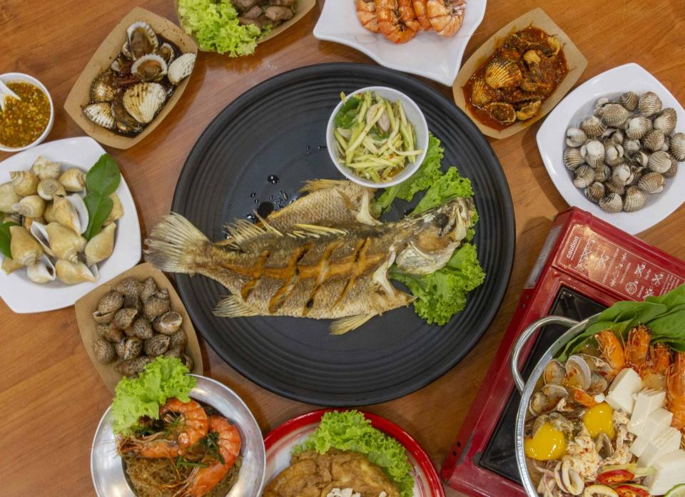 11 Seafood Places - Kin Hoi Overall